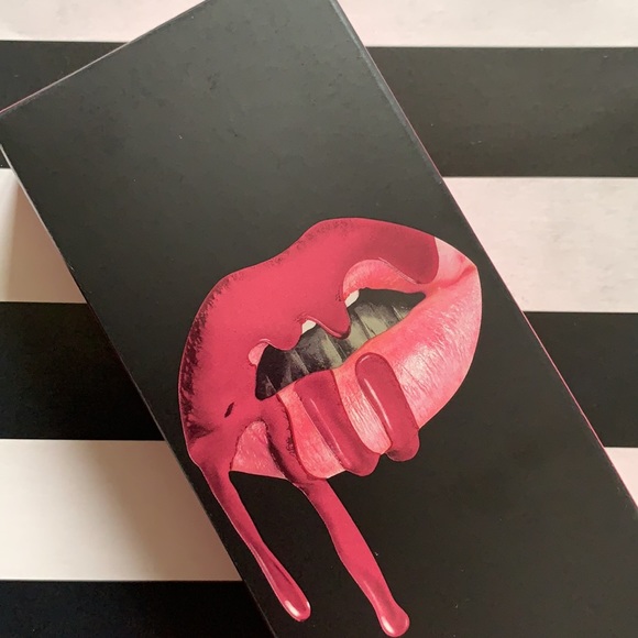 Kylie lipstick & lip liner set
